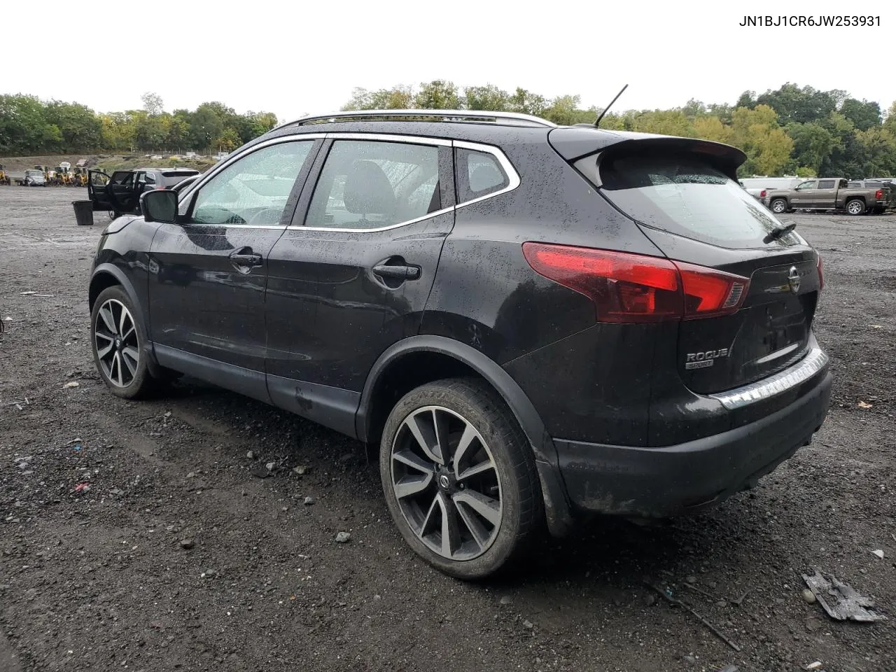 JN1BJ1CR6JW253931 2018 Nissan Rogue Sport S