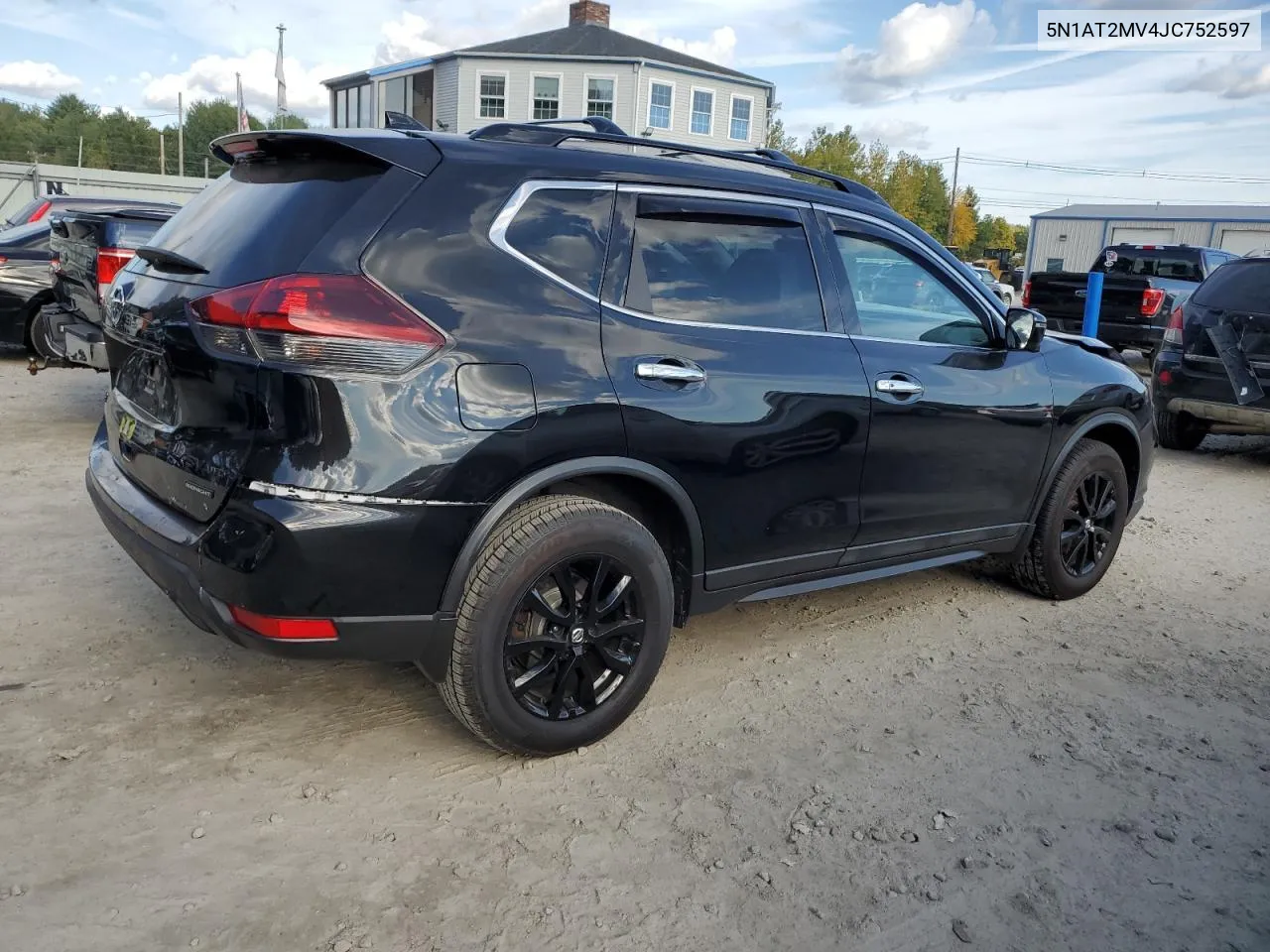 2018 Nissan Rogue S VIN: 5N1AT2MV4JC752597 Lot: 73200954