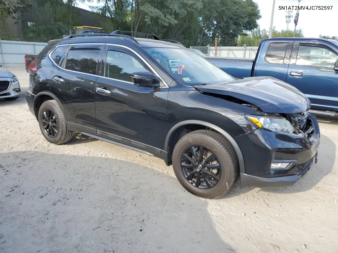 2018 Nissan Rogue S VIN: 5N1AT2MV4JC752597 Lot: 73200954