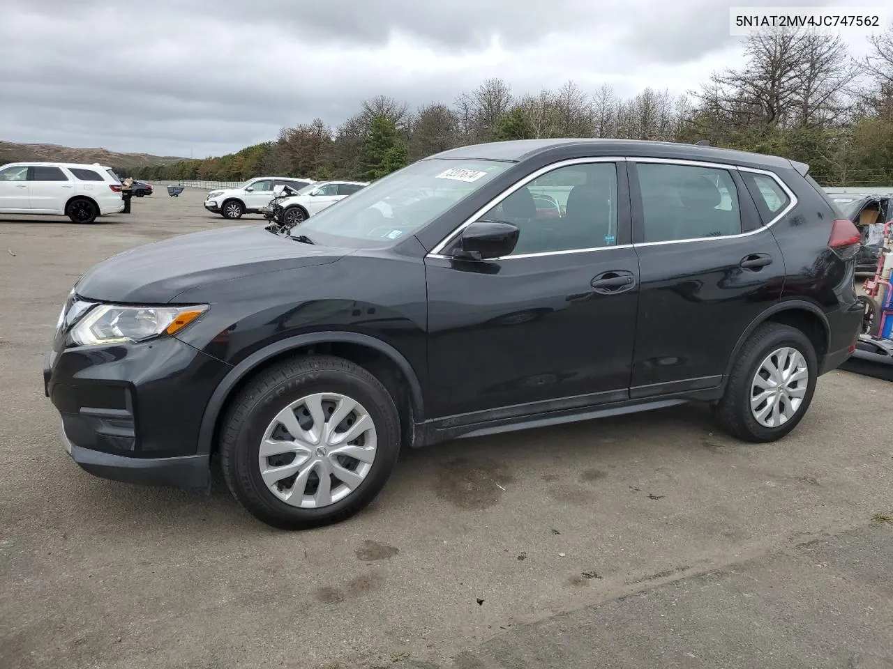 2018 Nissan Rogue S VIN: 5N1AT2MV4JC747562 Lot: 73201674