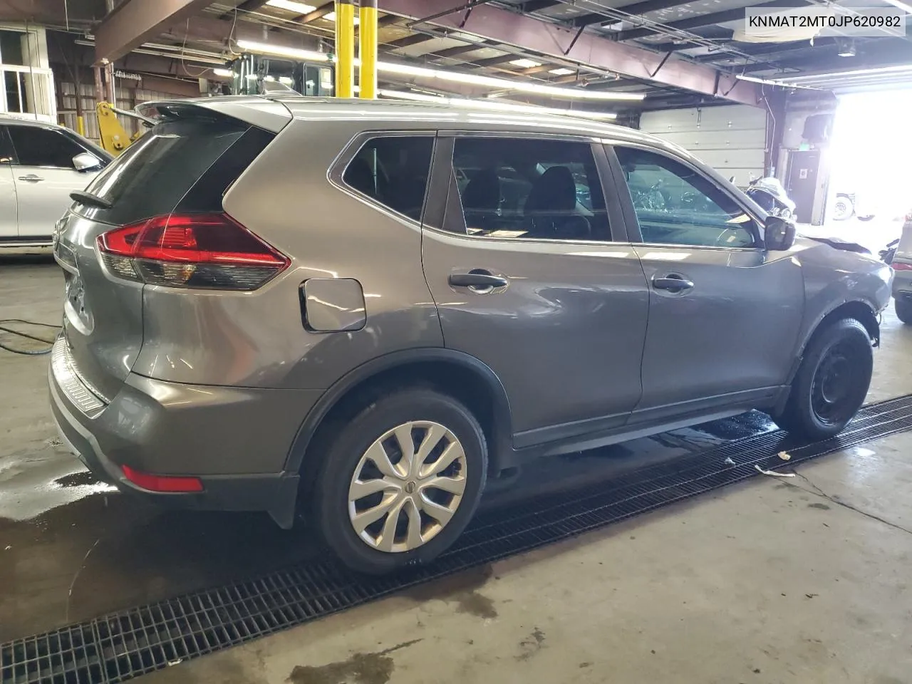 2018 Nissan Rogue S VIN: KNMAT2MT0JP620982 Lot: 73232524