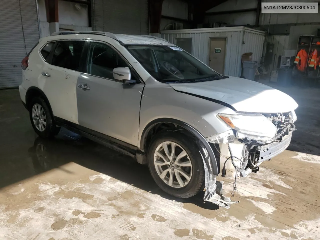 5N1AT2MV8JC800604 2018 Nissan Rogue S