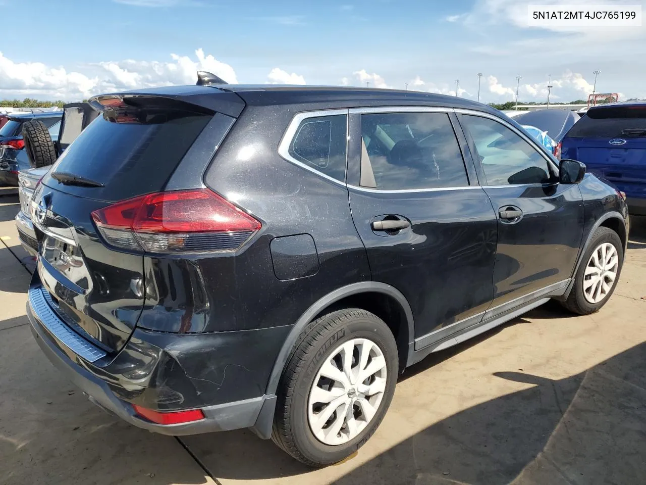 2018 Nissan Rogue S VIN: 5N1AT2MT4JC765199 Lot: 73663014