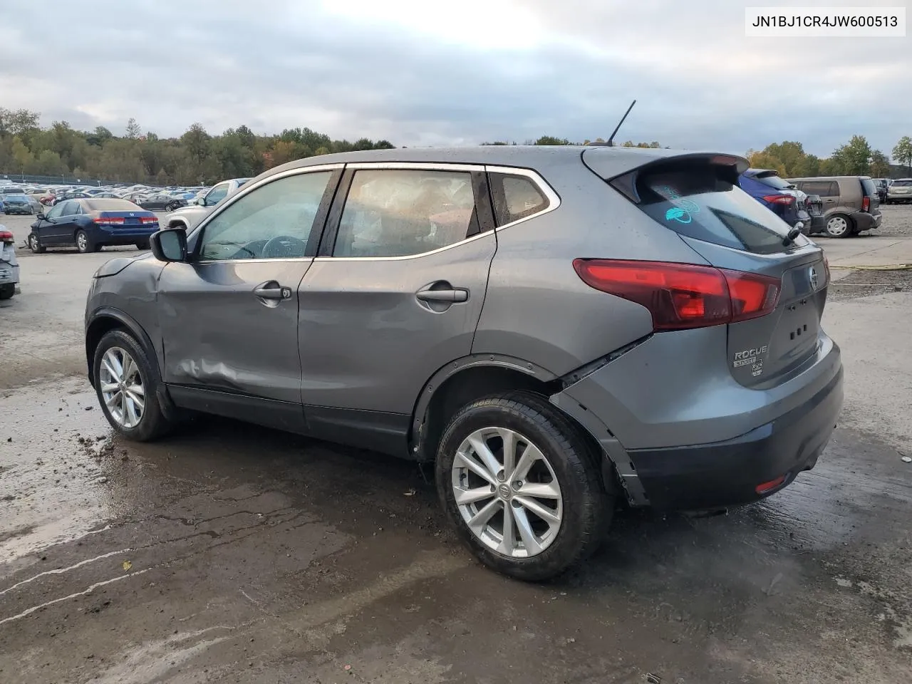 JN1BJ1CR4JW600513 2018 Nissan Rogue Sport S