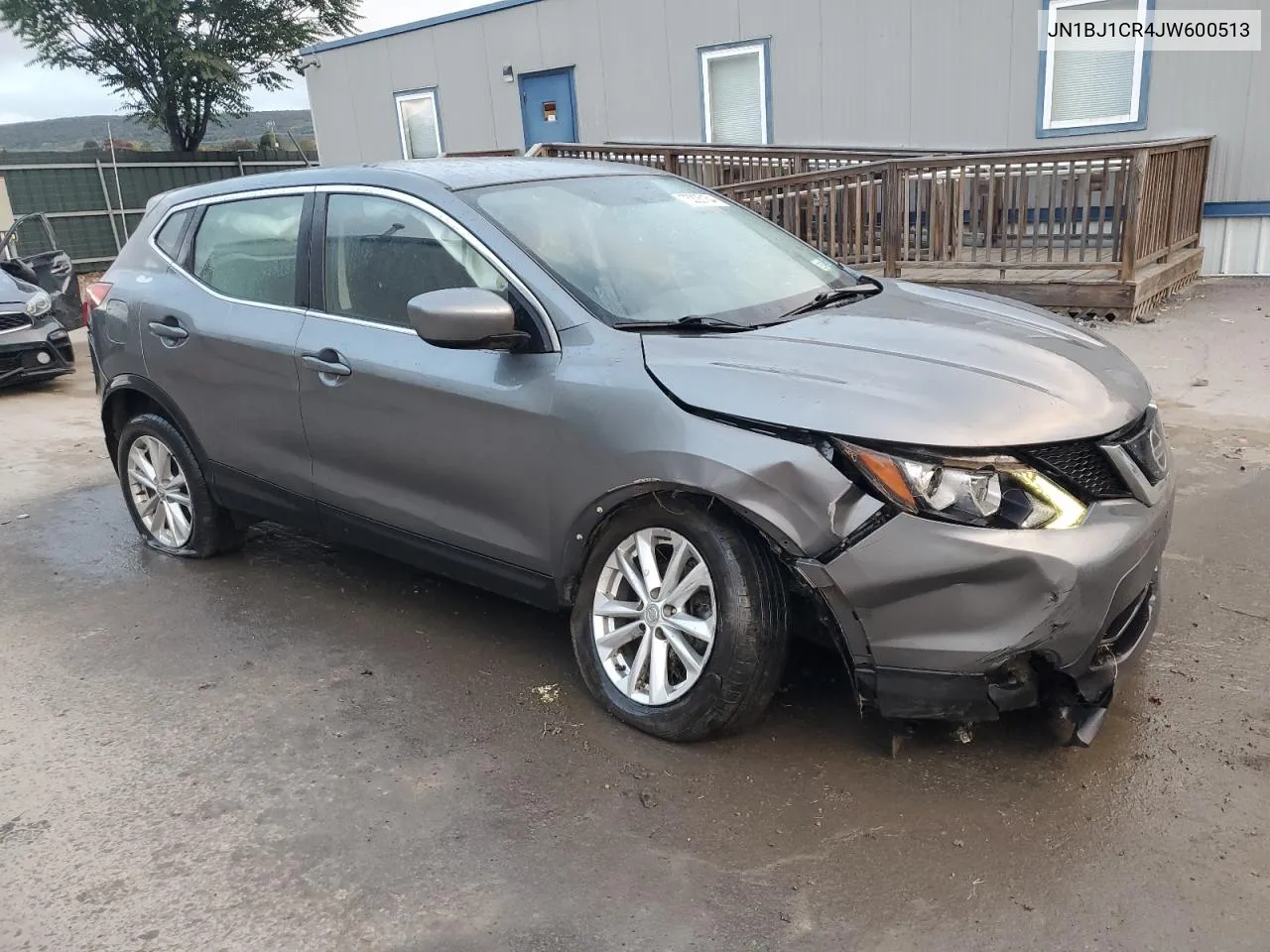 JN1BJ1CR4JW600513 2018 Nissan Rogue Sport S