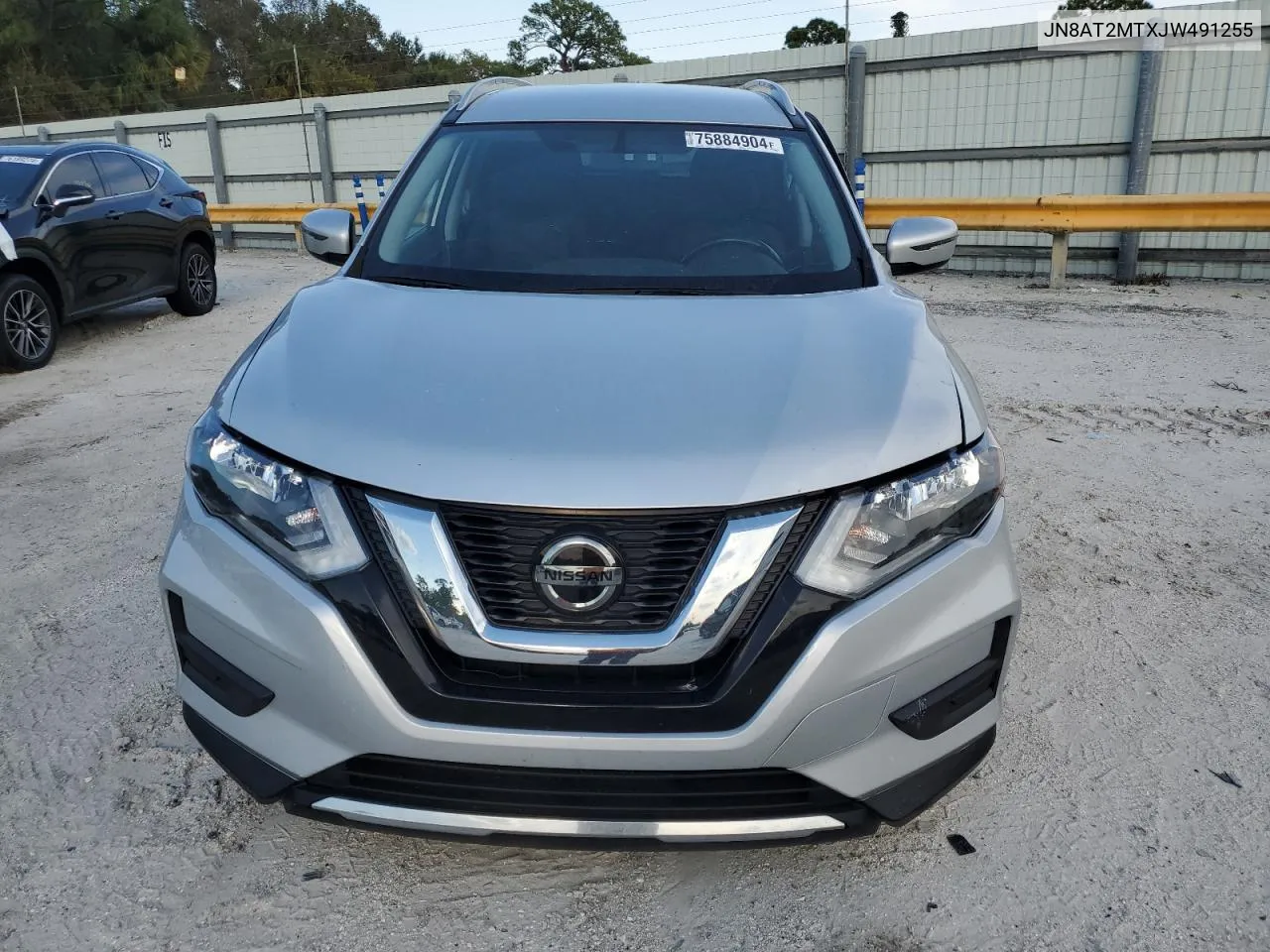 2018 Nissan Rogue S VIN: JN8AT2MTXJW491255 Lot: 75884904