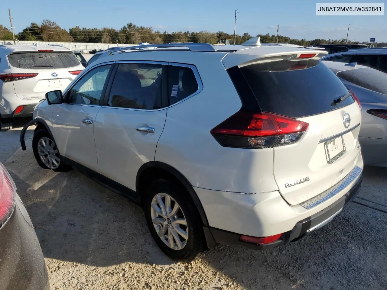 2018 Nissan Rogue S VIN: JN8AT2MV6JW352841 Lot: 77332744