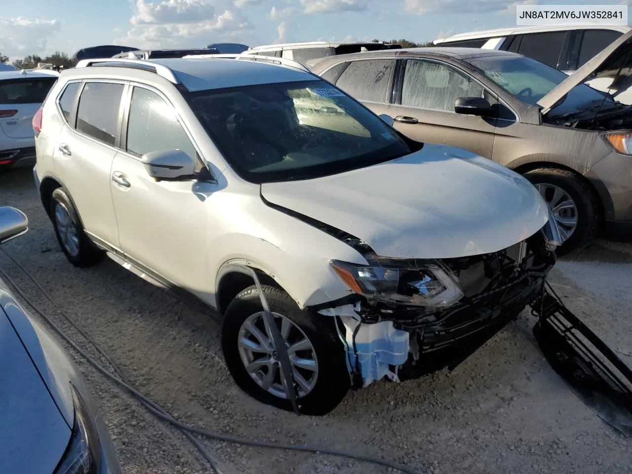 2018 Nissan Rogue S VIN: JN8AT2MV6JW352841 Lot: 77332744