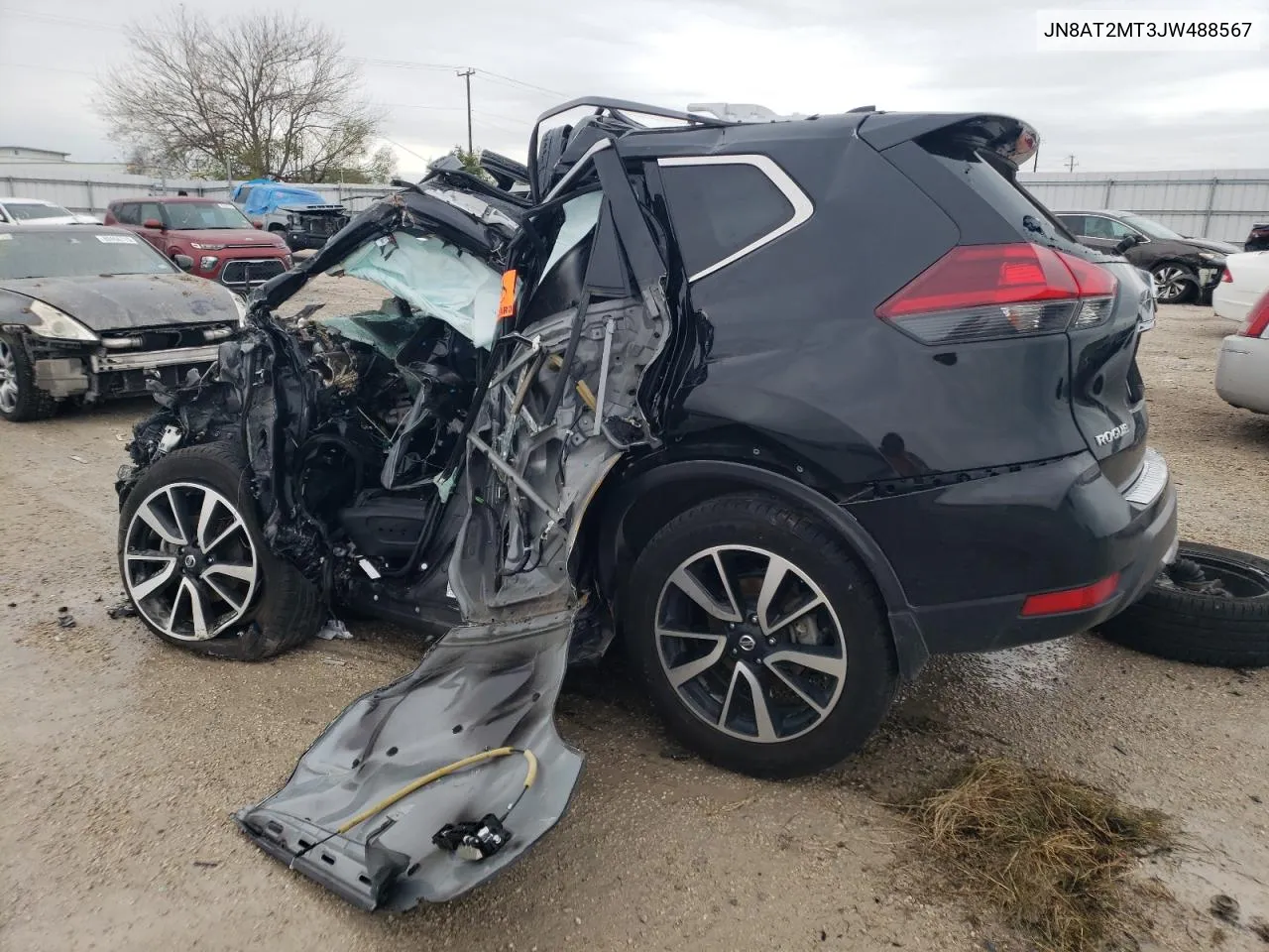 2018 Nissan Rogue S VIN: JN8AT2MT3JW488567 Lot: 79340973