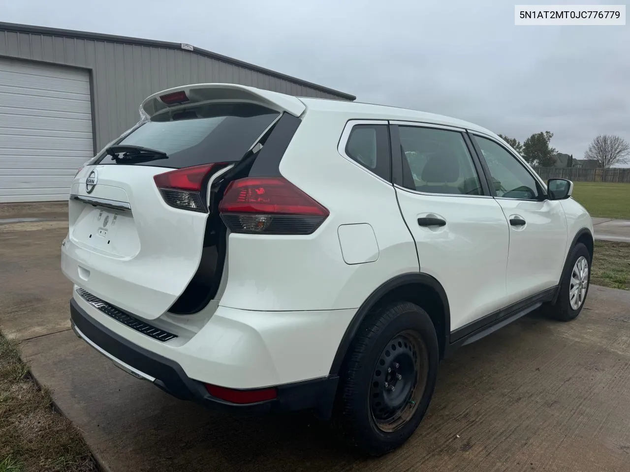 2018 Nissan Rogue S VIN: 5N1AT2MT0JC776779 Lot: 80964414