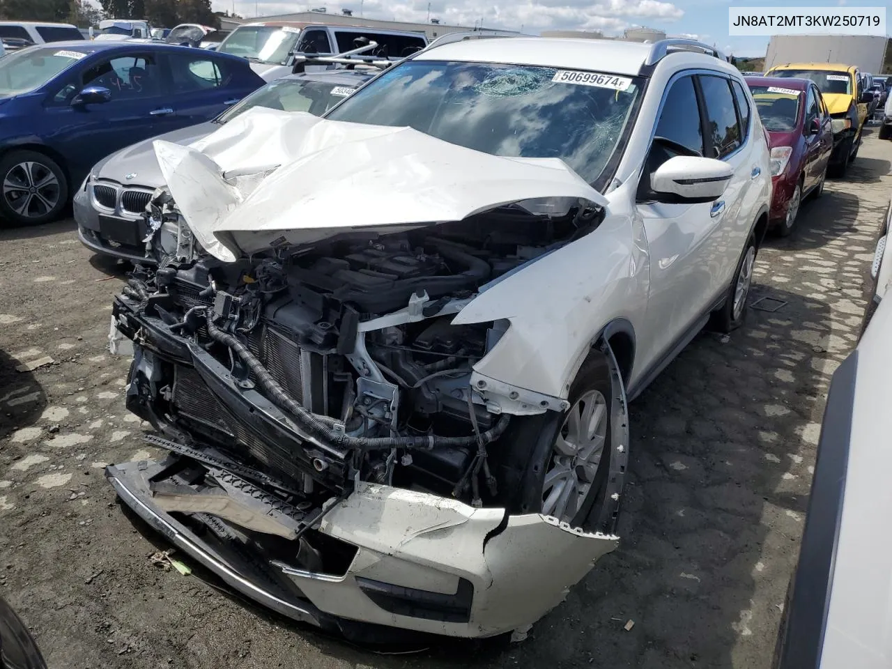 JN8AT2MT3KW250719 2019 Nissan Rogue S