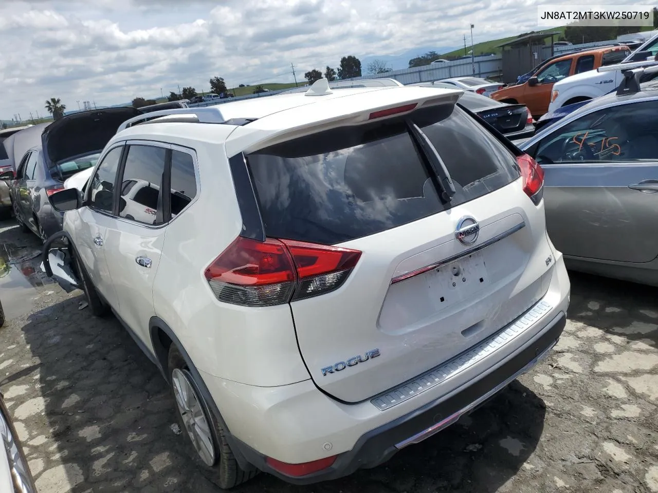 2019 Nissan Rogue S VIN: JN8AT2MT3KW250719 Lot: 50699674