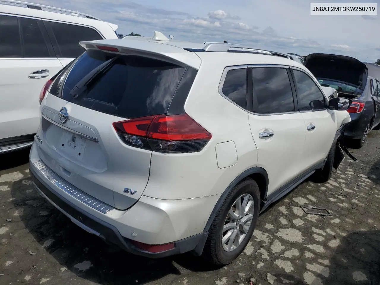 JN8AT2MT3KW250719 2019 Nissan Rogue S