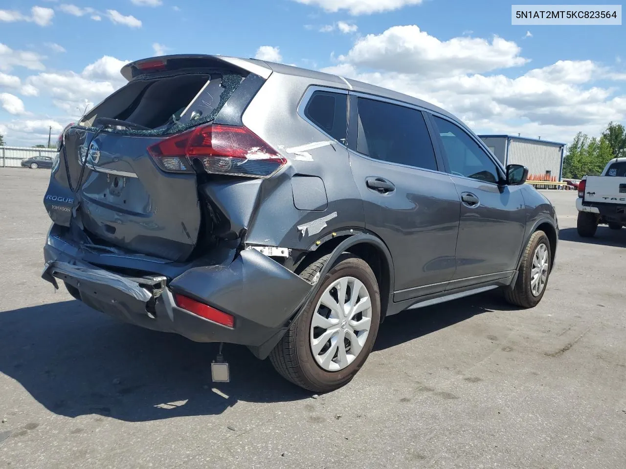 2019 Nissan Rogue S VIN: 5N1AT2MT5KC823564 Lot: 60142384