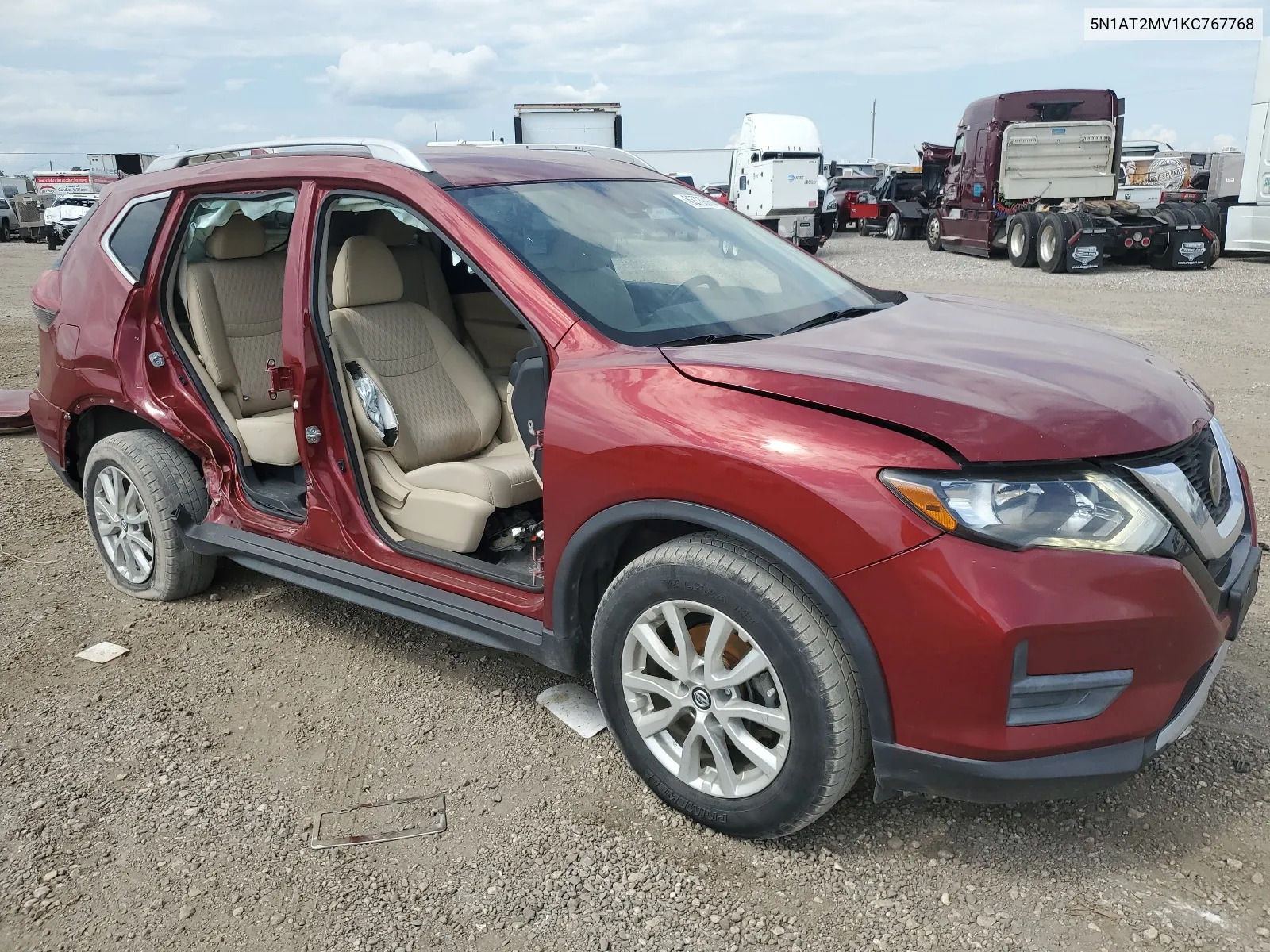 2019 Nissan Rogue S VIN: 5N1AT2MV1KC767768 Lot: 62739064