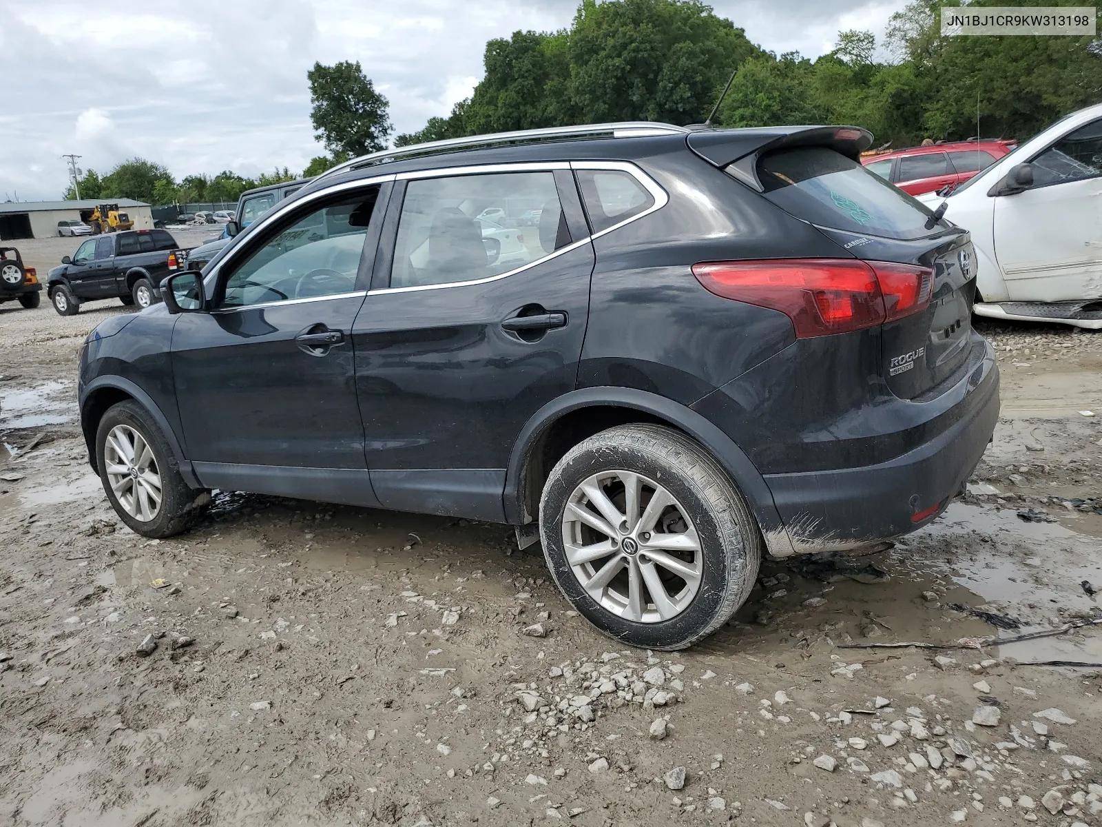 JN1BJ1CR9KW313198 2019 Nissan Rogue Sport S