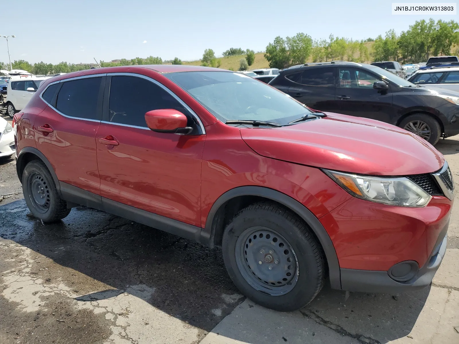 JN1BJ1CR0KW313803 2019 Nissan Rogue Sport S