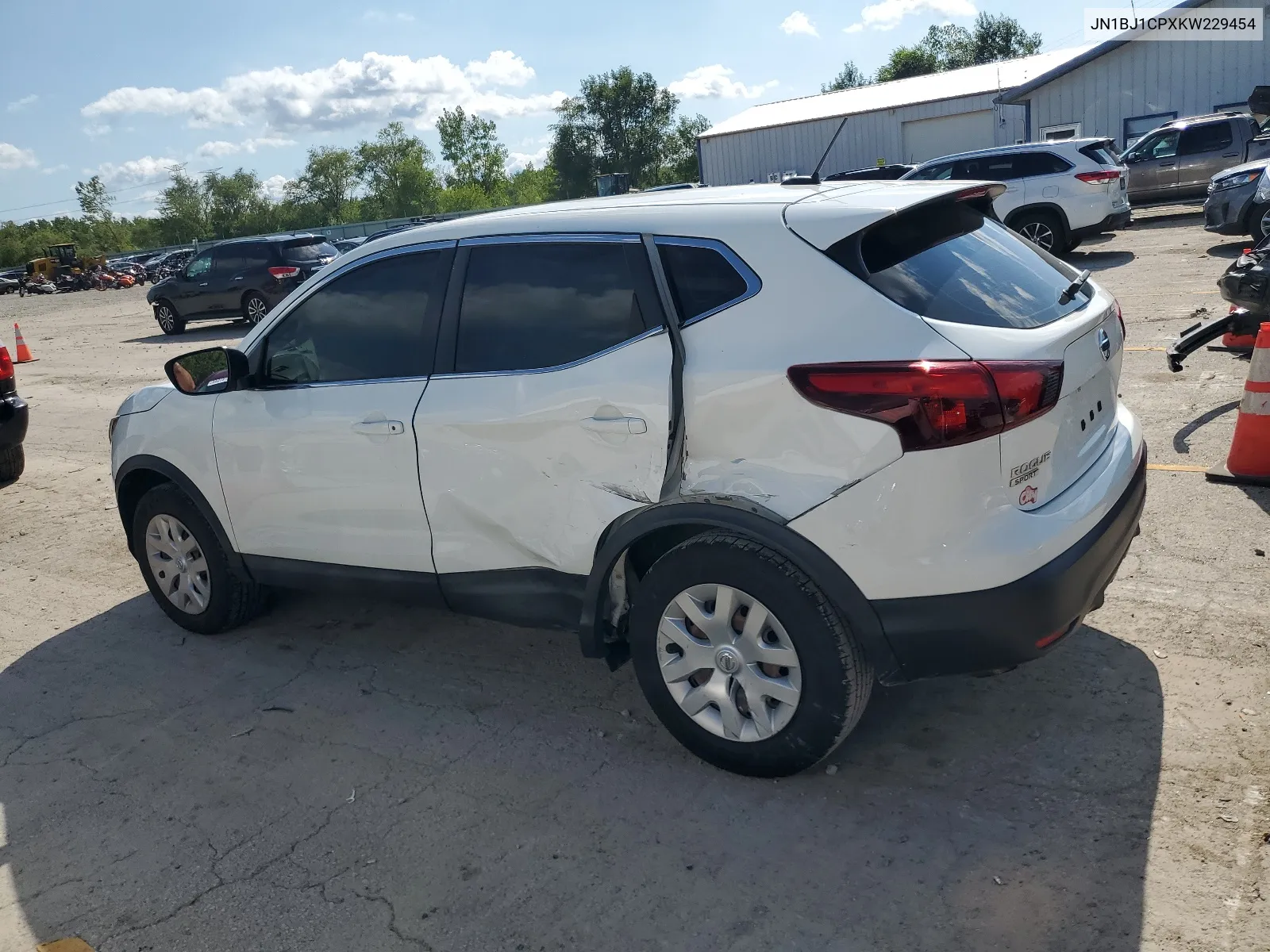 JN1BJ1CPXKW229454 2019 Nissan Rogue Sport S