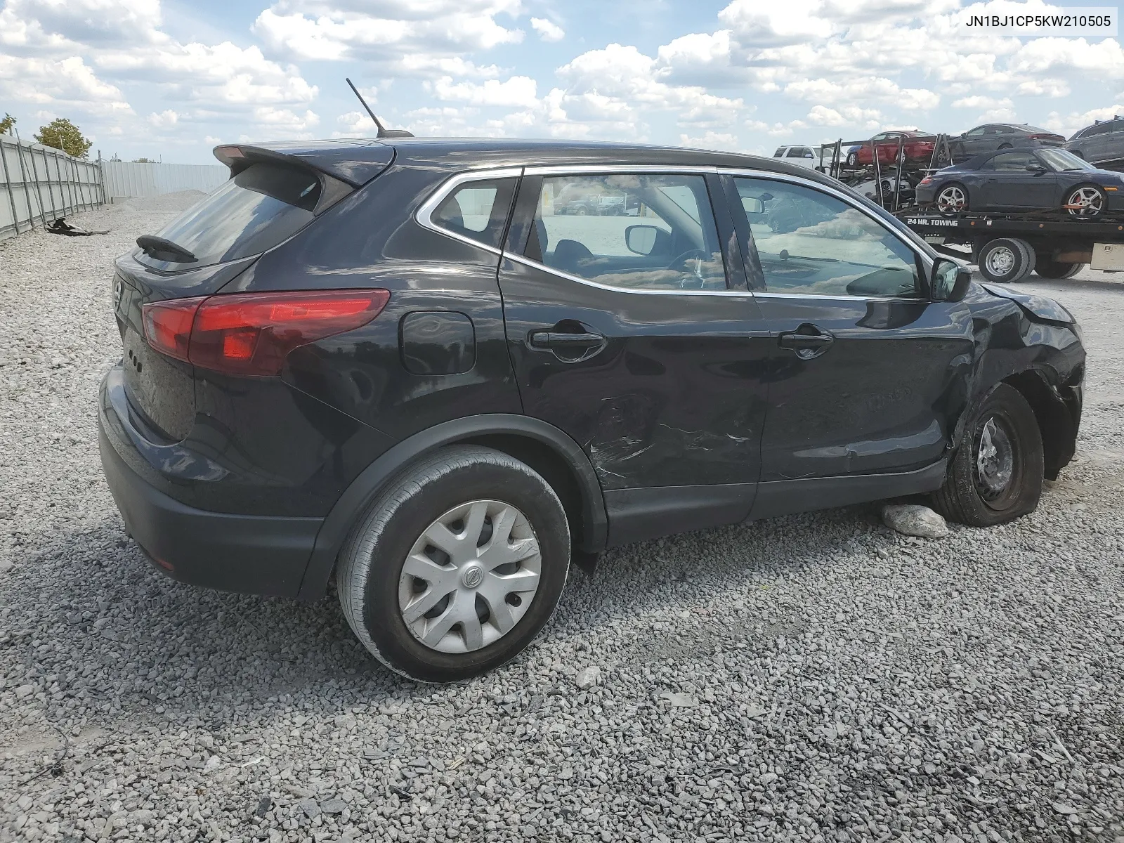 JN1BJ1CP5KW210505 2019 Nissan Rogue Sport S