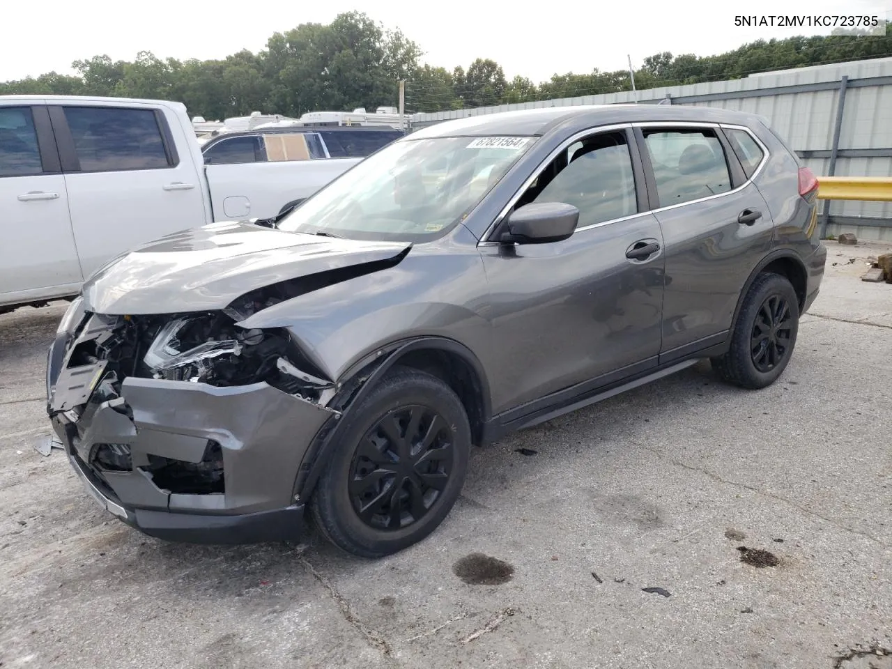 2019 Nissan Rogue S VIN: 5N1AT2MV1KC723785 Lot: 67821564