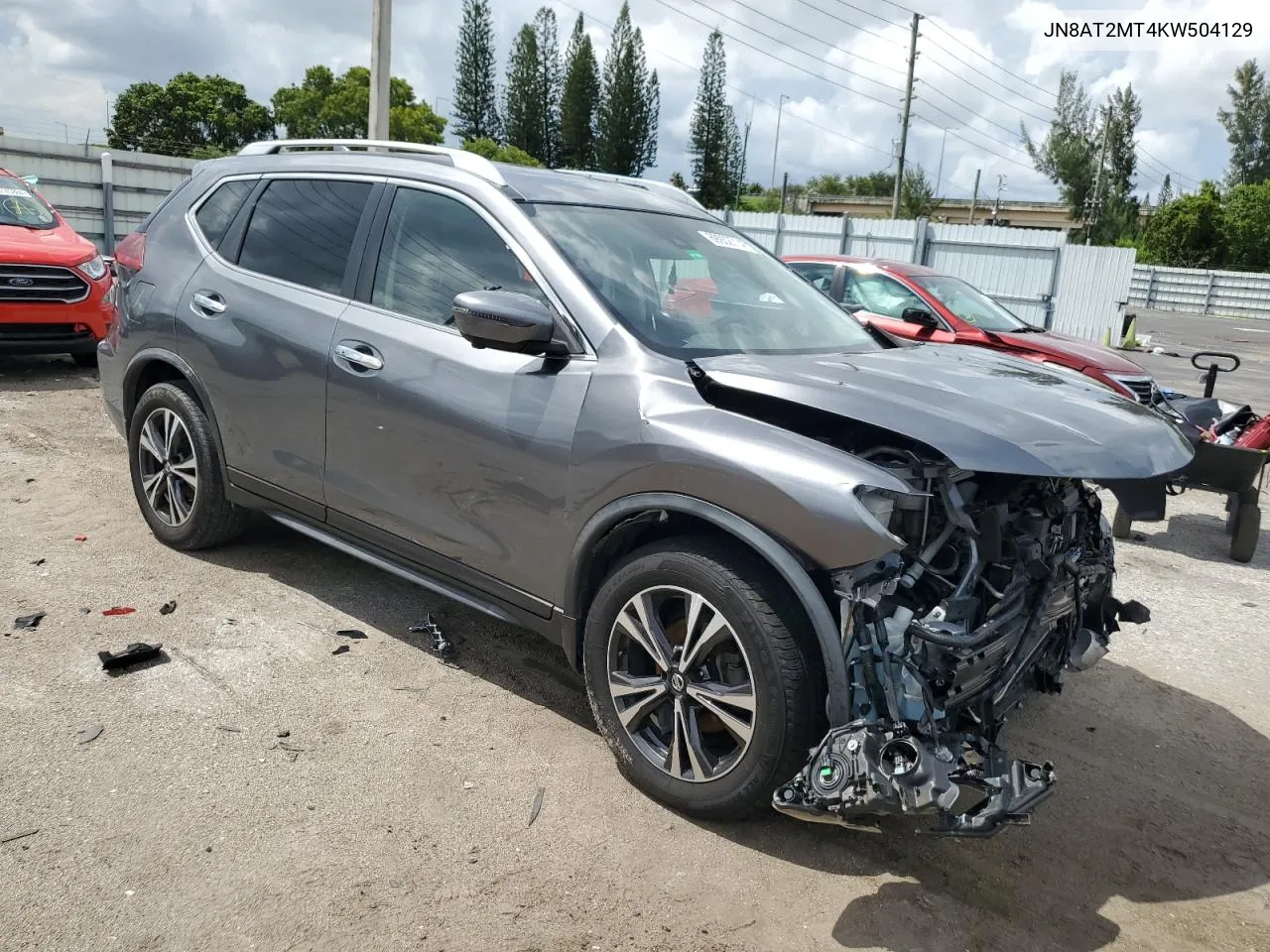 2019 Nissan Rogue S VIN: JN8AT2MT4KW504129 Lot: 69932714