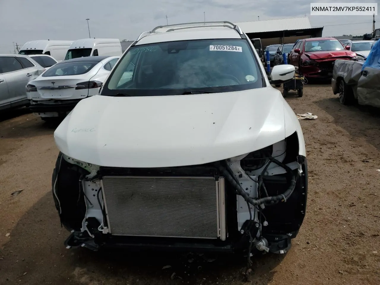 2019 Nissan Rogue S VIN: KNMAT2MV7KP552411 Lot: 70051284