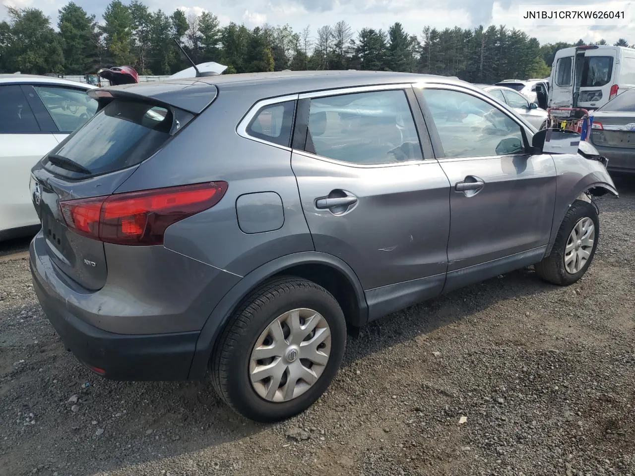 JN1BJ1CR7KW626041 2019 Nissan Rogue Sport S