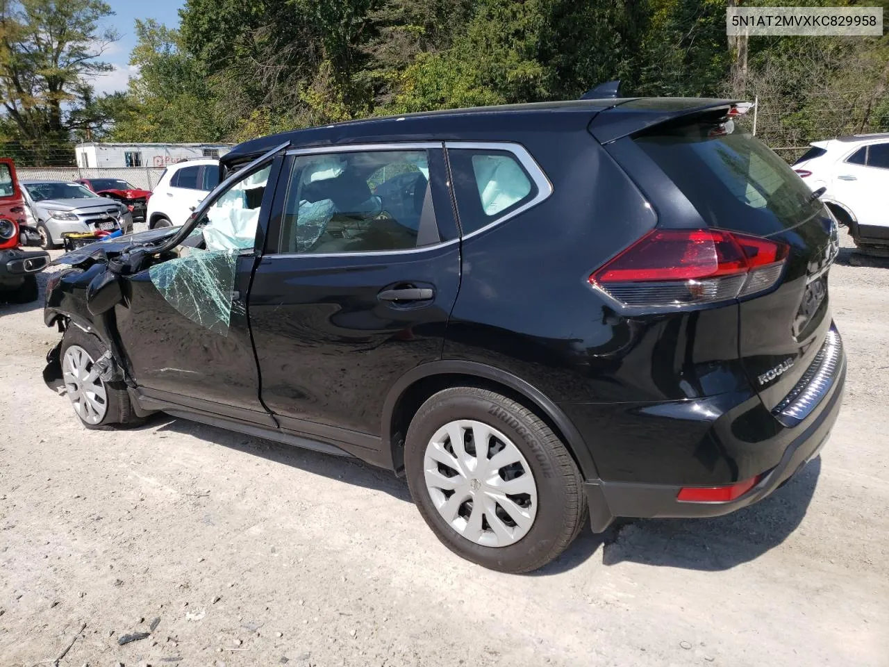 2019 Nissan Rogue S VIN: 5N1AT2MVXKC829958 Lot: 70767174