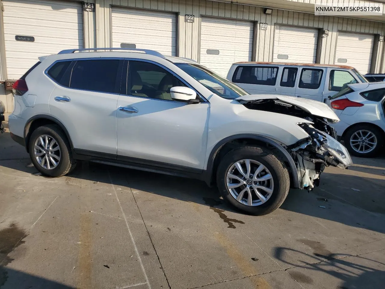 2019 Nissan Rogue S VIN: KNMAT2MT5KP551398 Lot: 71496194