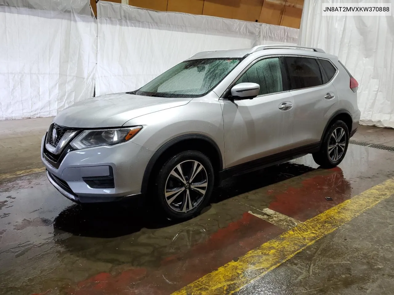 2019 Nissan Rogue S VIN: JN8AT2MVXKW370888 Lot: 71581884