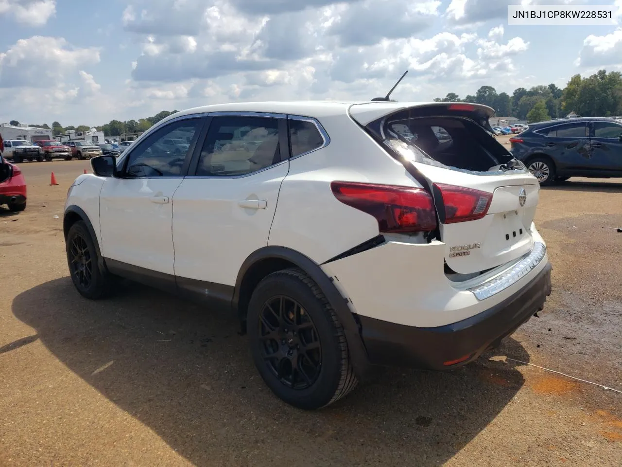 JN1BJ1CP8KW228531 2019 Nissan Rogue Sport S