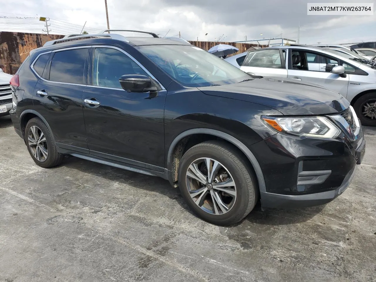 2019 Nissan Rogue S VIN: JN8AT2MT7KW263764 Lot: 72287994