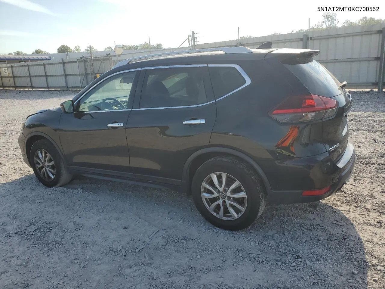 2019 Nissan Rogue S VIN: 5N1AT2MT0KC700562 Lot: 72707824