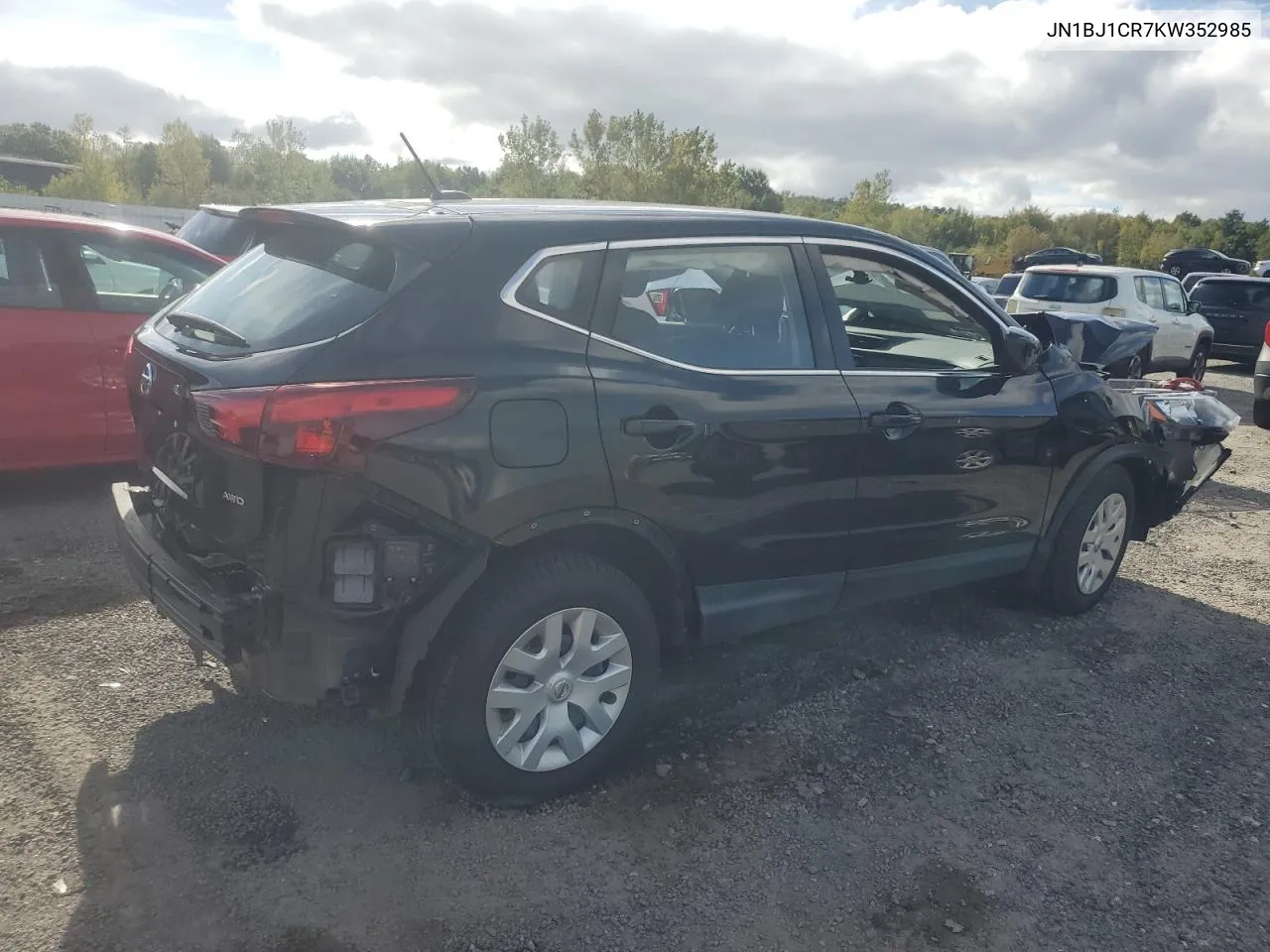 JN1BJ1CR7KW352985 2019 Nissan Rogue Sport S