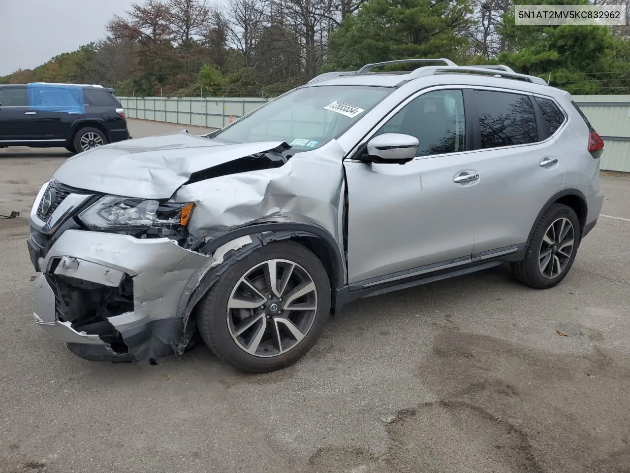 2019 Nissan Rogue S VIN: 5N1AT2MV5KC832962 Lot: 72885554