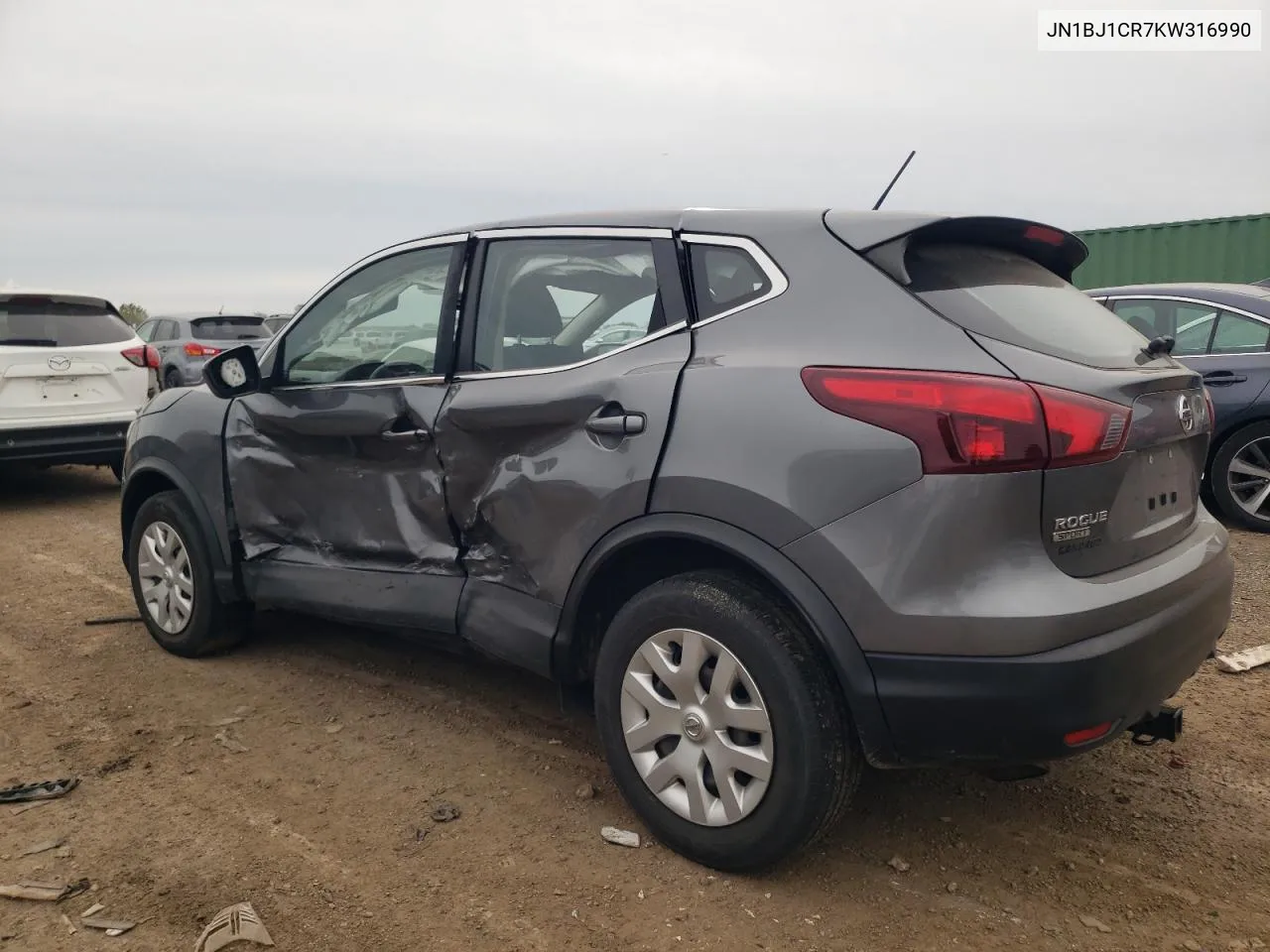 JN1BJ1CR7KW316990 2019 Nissan Rogue Sport S