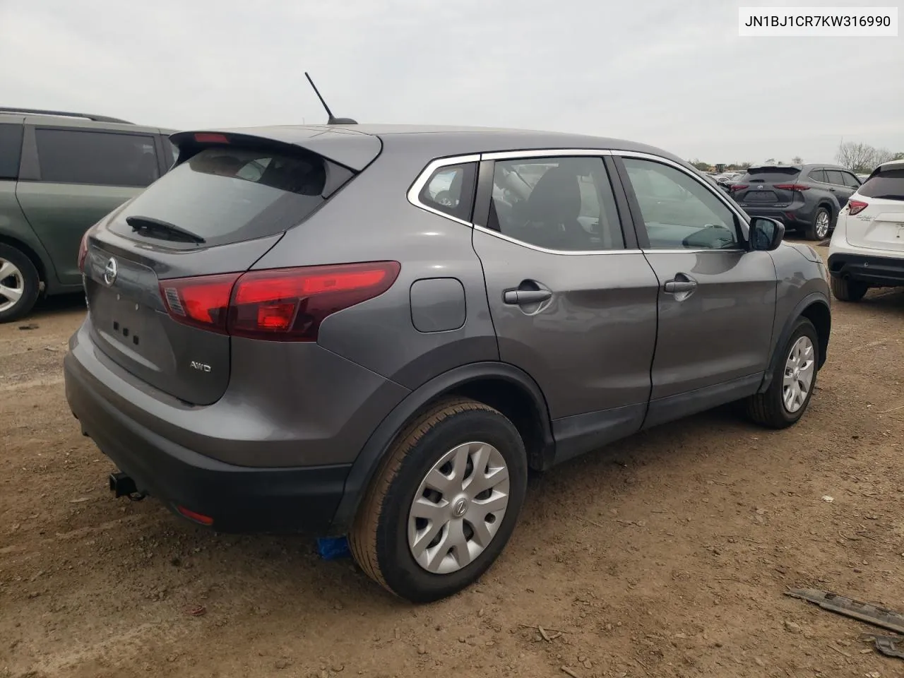 JN1BJ1CR7KW316990 2019 Nissan Rogue Sport S