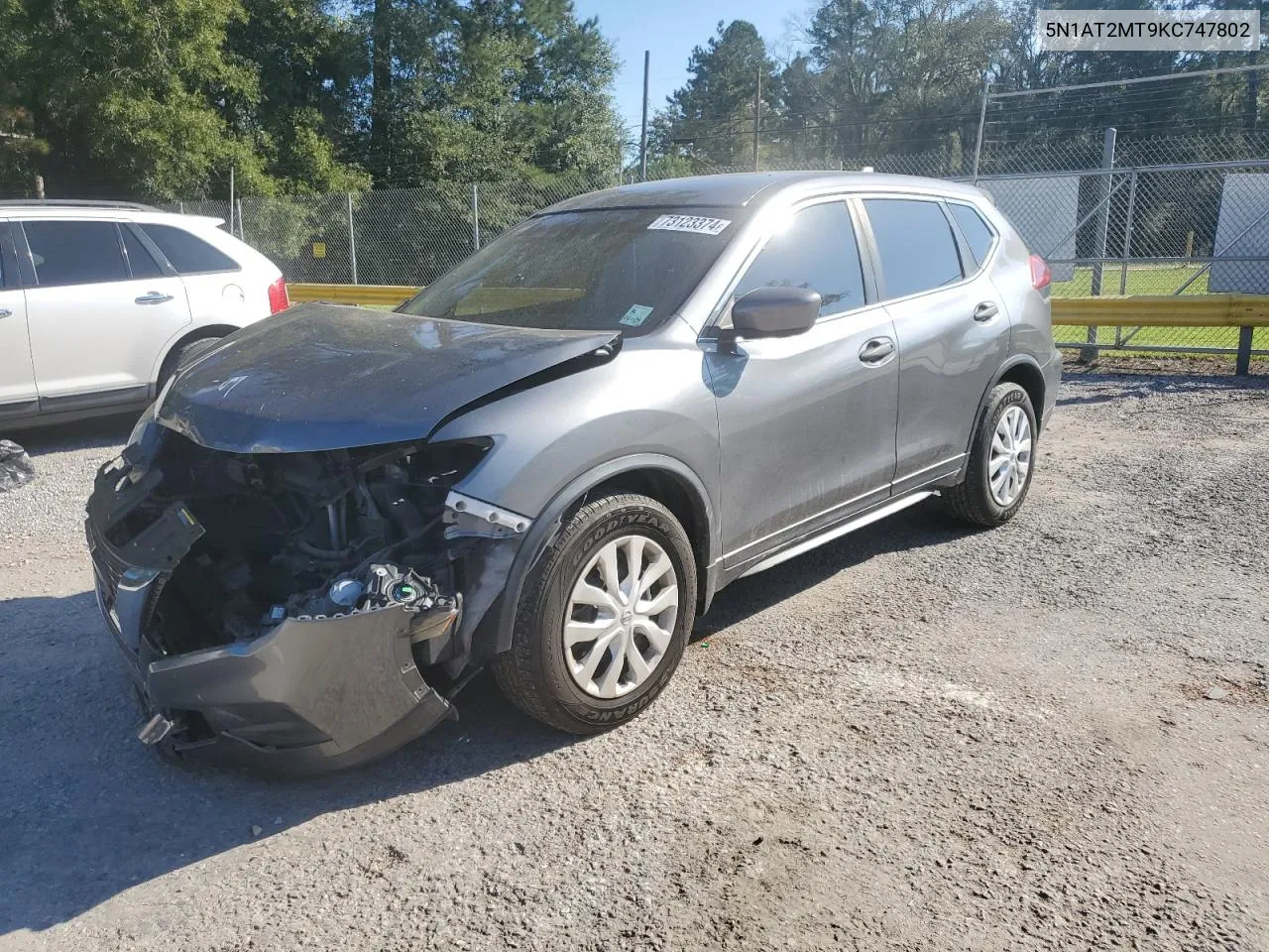 2019 Nissan Rogue S VIN: 5N1AT2MT9KC747802 Lot: 73123374