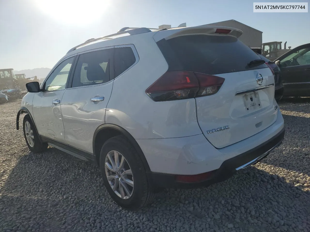 2019 Nissan Rogue S VIN: 5N1AT2MV5KC797744 Lot: 73151734