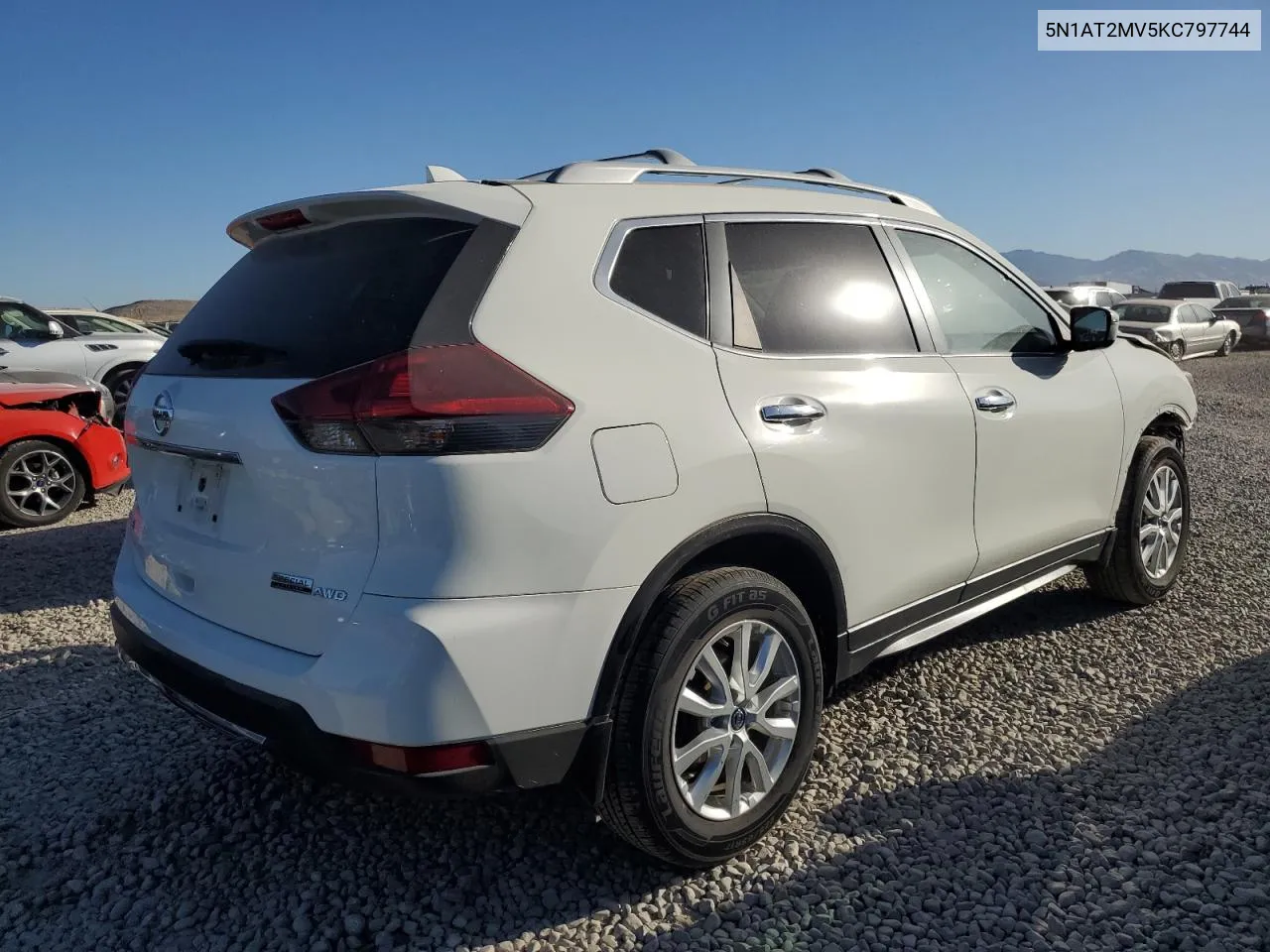 2019 Nissan Rogue S VIN: 5N1AT2MV5KC797744 Lot: 73151734