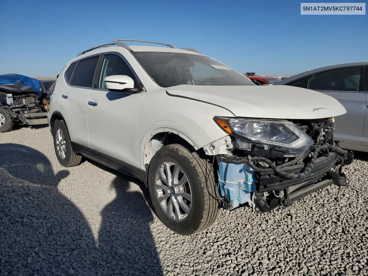 2019 Nissan Rogue S VIN: 5N1AT2MV5KC797744 Lot: 73151734