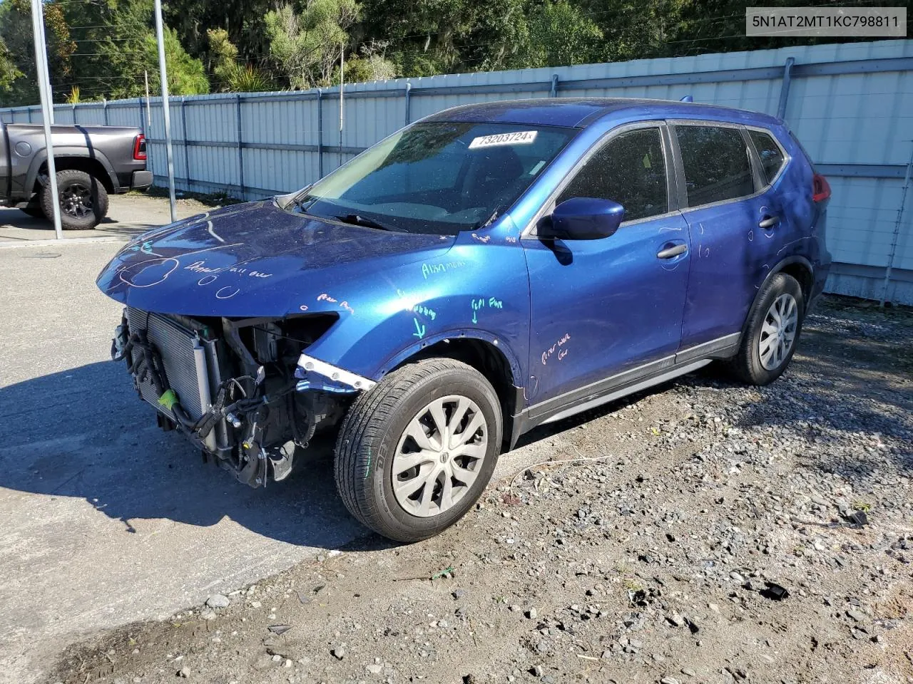 2019 Nissan Rogue S VIN: 5N1AT2MT1KC798811 Lot: 73203724