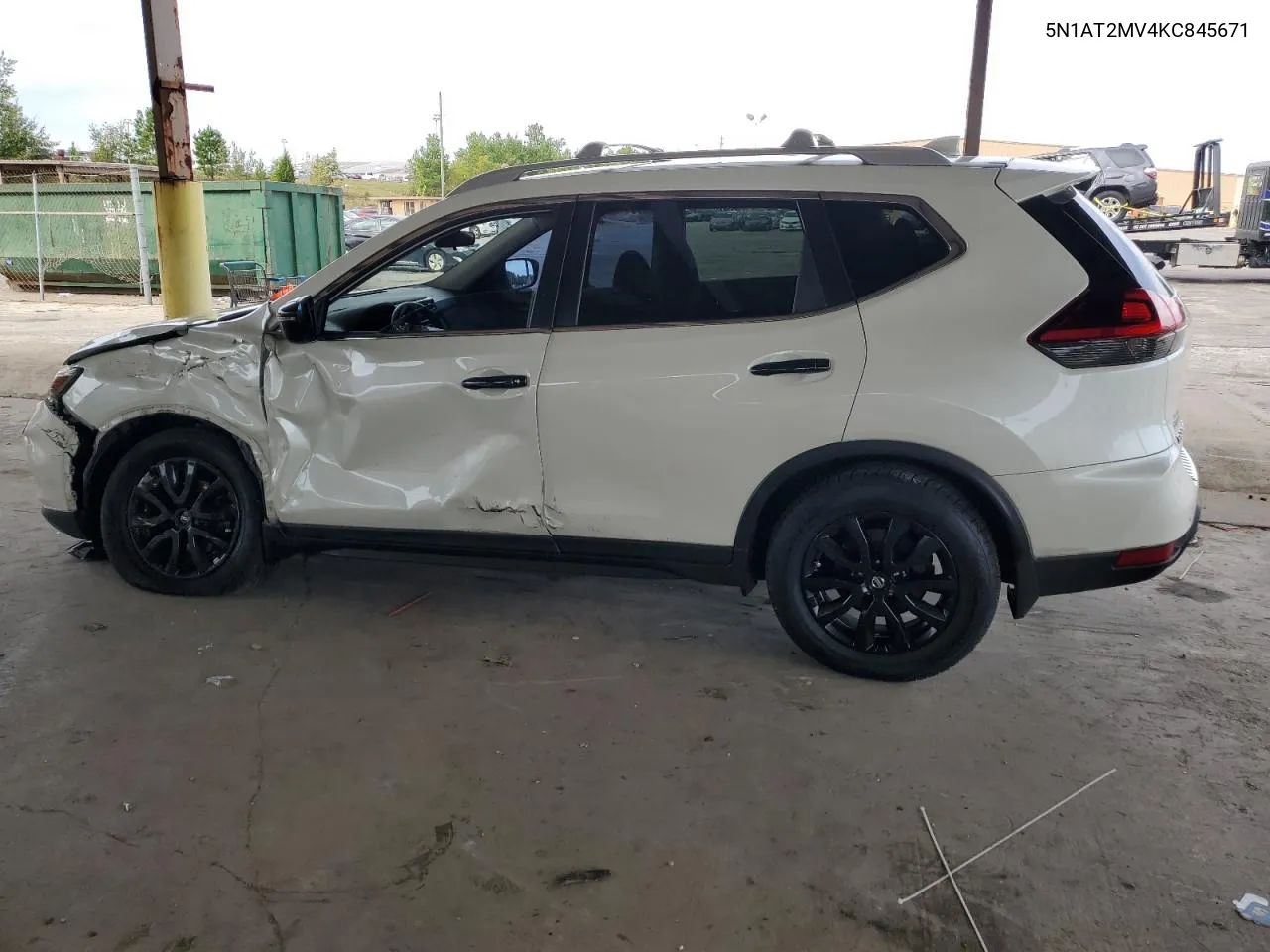 2019 Nissan Rogue S VIN: 5N1AT2MV4KC845671 Lot: 73348594