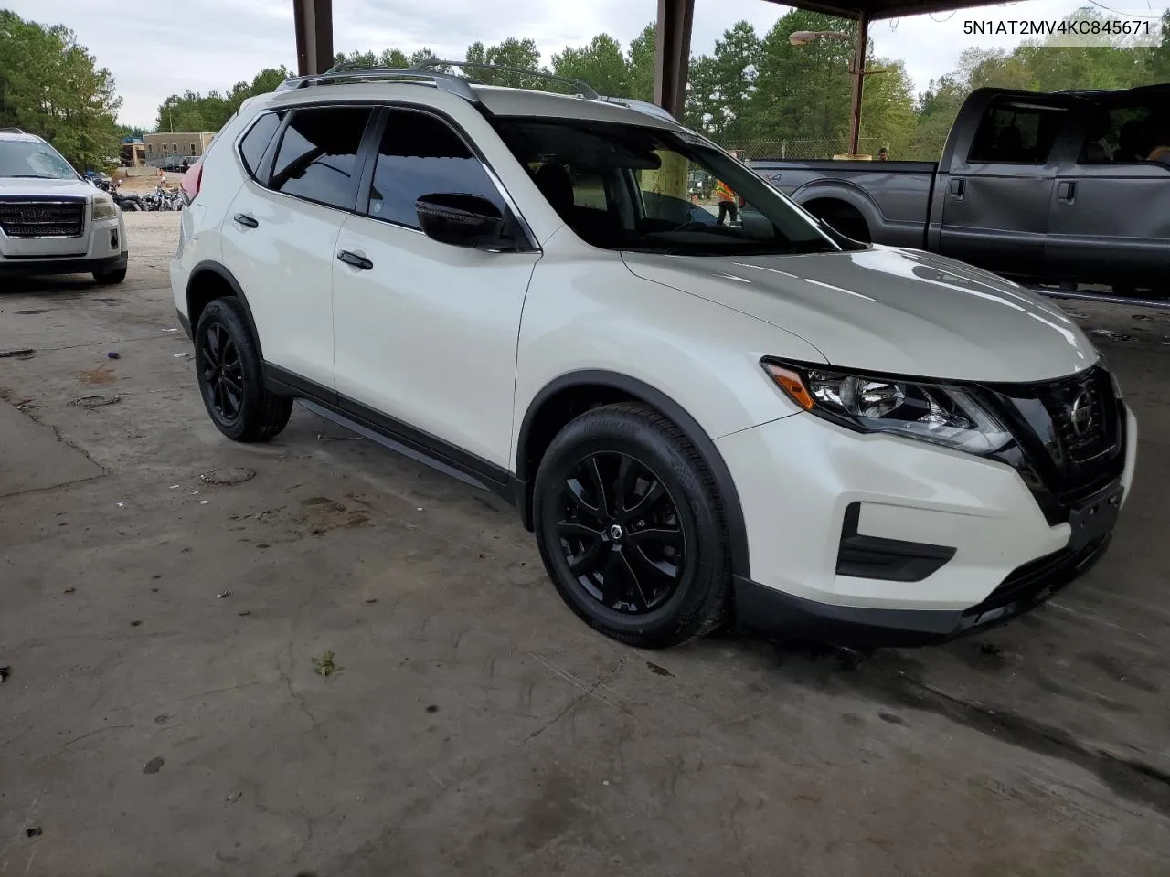 2019 Nissan Rogue S VIN: 5N1AT2MV4KC845671 Lot: 73348594