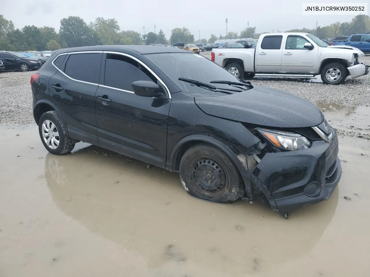 JN1BJ1CR9KW350252 2019 Nissan Rogue Sport S