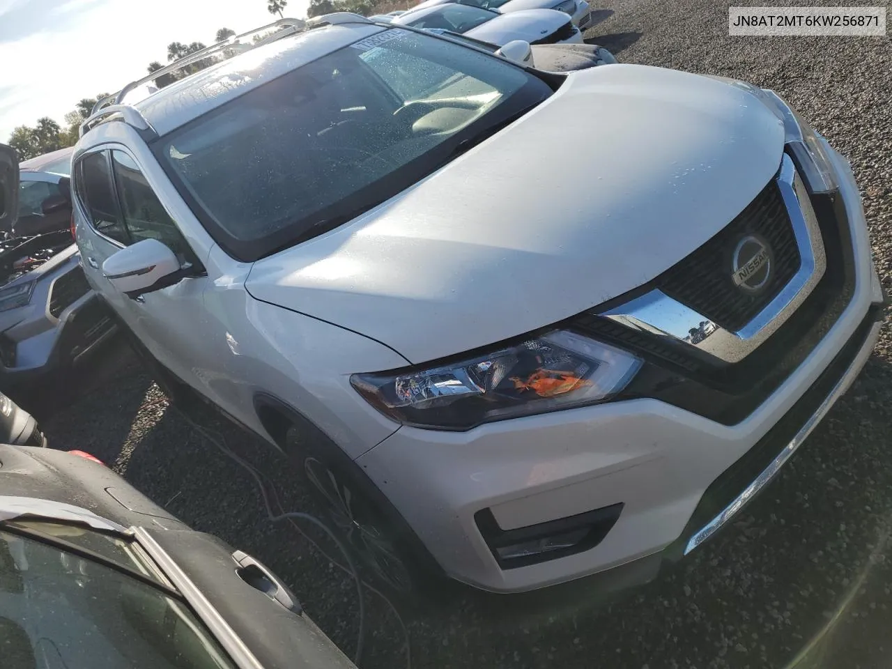 2019 Nissan Rogue S VIN: JN8AT2MT6KW256871 Lot: 73823274