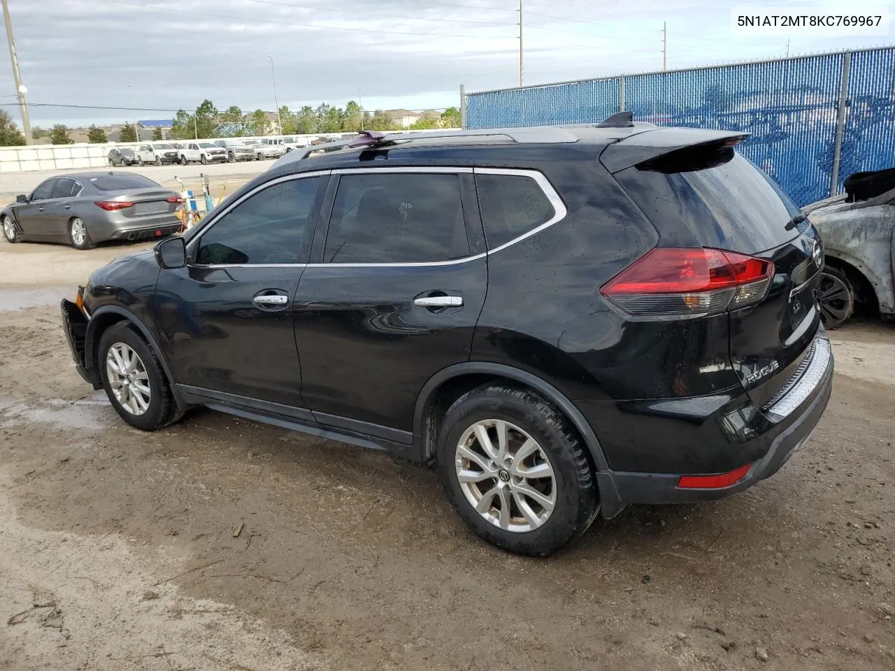 2019 Nissan Rogue S VIN: 5N1AT2MT8KC769967 Lot: 75952244