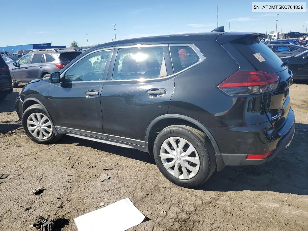 2019 Nissan Rogue S VIN: 5N1AT2MT5KC764838 Lot: 76422404