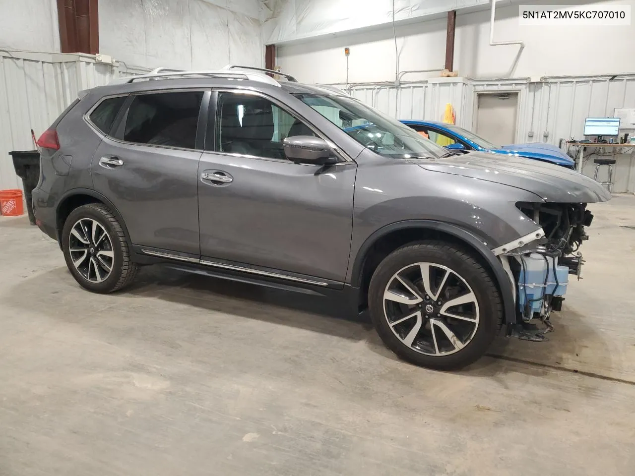 2019 Nissan Rogue S VIN: 5N1AT2MV5KC707010 Lot: 77323654