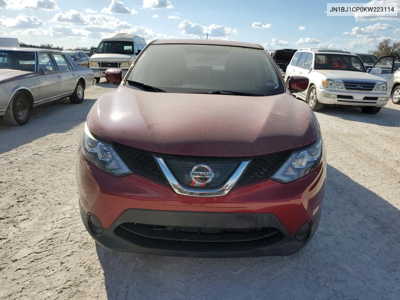 JN1BJ1CP0KW223114 2019 Nissan Rogue Sport S